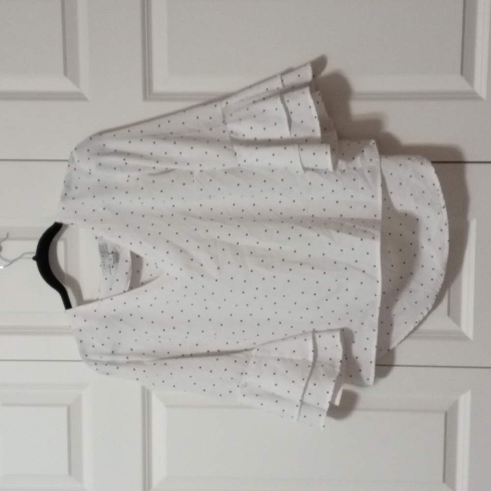 A long sleeve dressy shirt for women size small